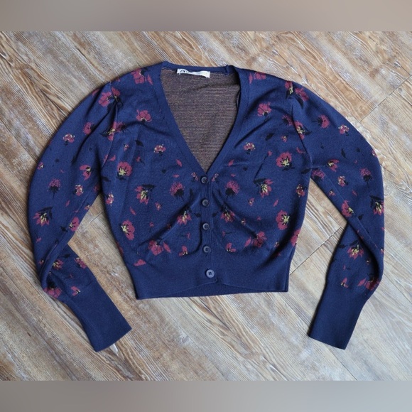 Zara Sweaters - Zara Floral Knit Cropped Cardigan V Neck Button Front Colorful Chic Blue Small